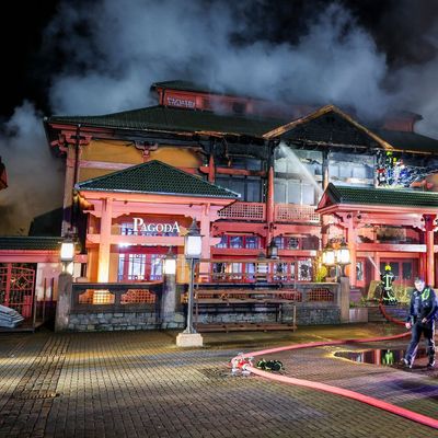 Feuer in einem Gebäude auf dem Centro-Gelände in Oberhausen