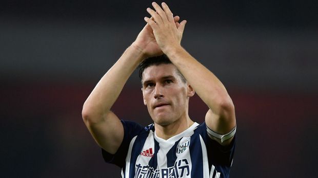 
                <strong>Platz 1 - Gareth Barry</strong><br>
                Spiele in der Premier League: Tore in der Premier League: Verein(e): West Bromwich Albion, FC Everton, Manchester City, Aston Villa
              