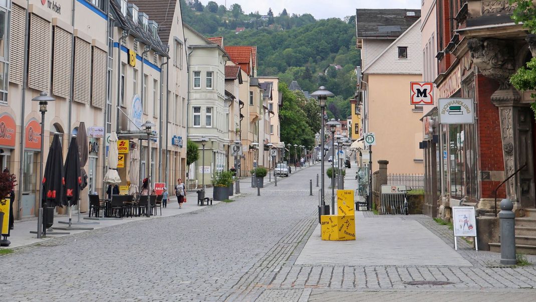 Das beschauliche Sonneberg ist nicht nur AfD-Hochburg, sondern Schauplatz eines Nazi-Parolen-Skandals.