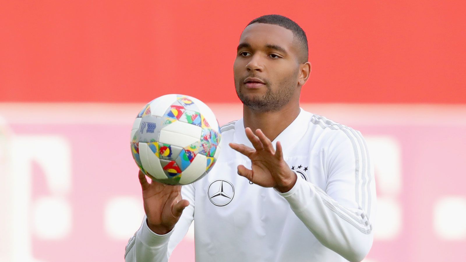 
                <strong>Verlierer: Jonathan Tah</strong><br>
                Der Leverkusener sitzt als einziger Spieler im Kader zwei Partien über 90 Minuten auf der Bank. So kann er sich natürlich nicht empfehlen. Das zeigt seinen Stellenwert als Innenverteidiger Numnmer 4. Er muss noch zulegen.
              