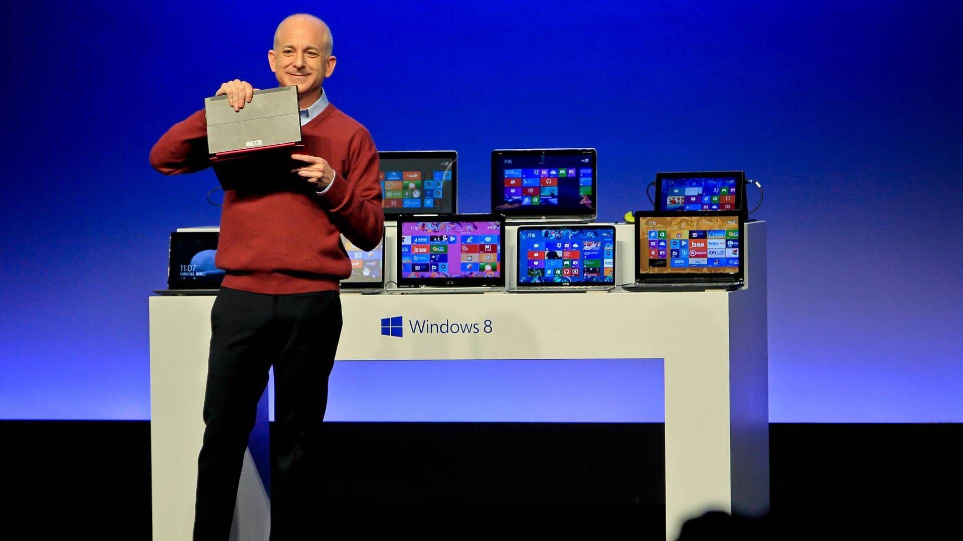 
                <strong>Microsoft stellt Windows 8 vor</strong><br>
                Haben Sie noch Windows 10 auf Ihrem Rechner oder doch schon auf Windows 11 geupgradet? Nein, die Apple-Nutzer müssen sich hier nicht angesprochen fühlen. Jedenfalls war an Windows 10 oder gar Windows 11 im Jahr 2012 noch nicht im Ansatz zu denken, damals brachte Microsoft erst einmal Windows 8 auf den Markt. Ja, das gab es wirklich ...
              