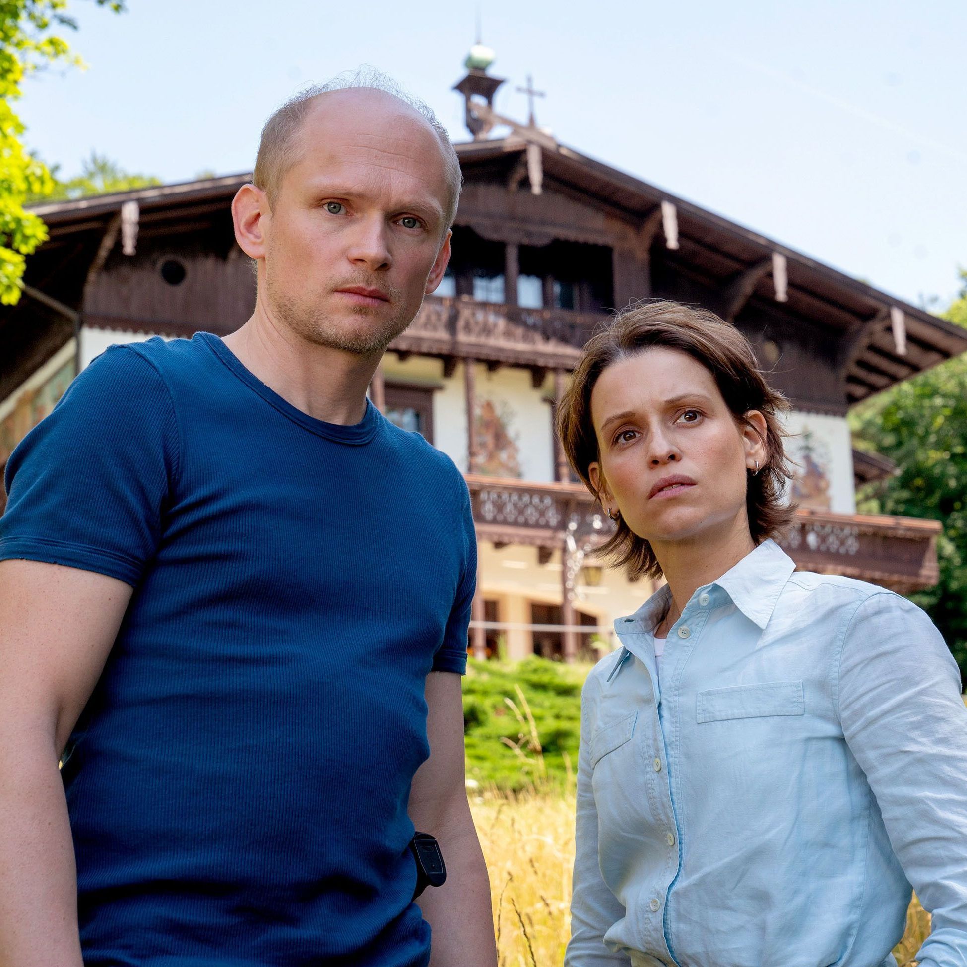 Das Ermittler-Duo Kawig-Schuster (Bernhard Conrad und Kristin Suckow).