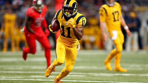 
                <strong>Tavon Austin</strong><br>
                Tavon Austin ist der erste Spieler seit 1965, dem es in einer Saison gelingt, fünf Receiving-Touchdowns, vier Rushing-Touchdowns und einen Retourn-Tochdown zu erzielen. Damit entwickelt sich der Wide Receiver der St. Louis Rams zum absoluten Hochkaräter. Der letzte Spieler, der so variabel punkten konnte, war Hall of Famer Gale Sayers. 
              