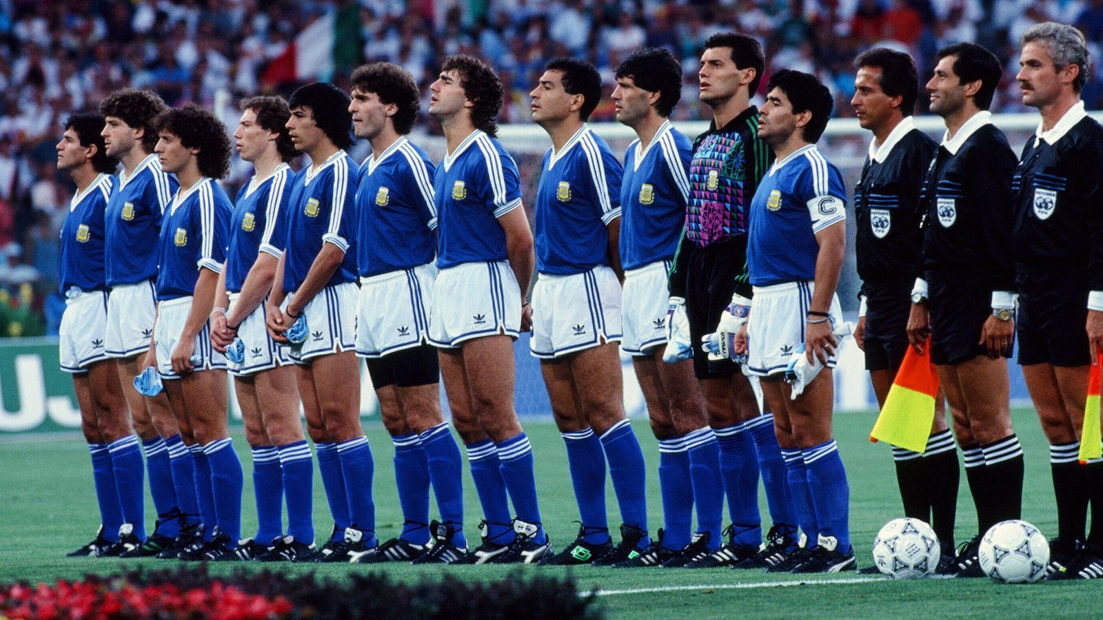 
                <strong>WM-Finale 1990: Argentinien - Deutschland</strong><br>
                Gleich vier Spieler fehlten bei Argentinien gesperrt, neben Julio Olarticoechea, Sergio Batista, Ricardo Giusti auch Claudio Caniggia, der gefährlichste Angreifer der Südamerikaner.
              