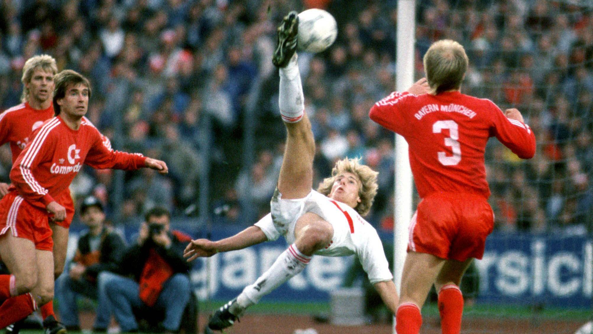 
                <strong>8. Jürgen Klinsmann (VfB Stuttgart)</strong><br>
                Alter: 23 Jahre und 296 TageSaison: 1987/1988Tore: 19
              