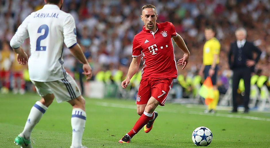 
                <strong>Franck Ribery</strong><br>
                Über seine linke Seite passiert viel zu wenig. Der Franzose wirkt müde, überspielt, oft unkonzentriert. In der 71. Minute muss er folgerichtig als erster Bayern-Spieler vom Platz. ran-Note: 5
              