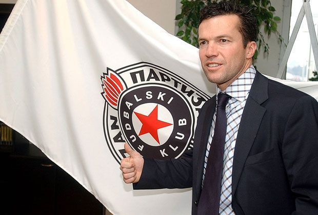 
                <strong>Dezember 2002</strong><br>
                Lothar Matthäus wird Trainer von Partizan Belgrad.
              