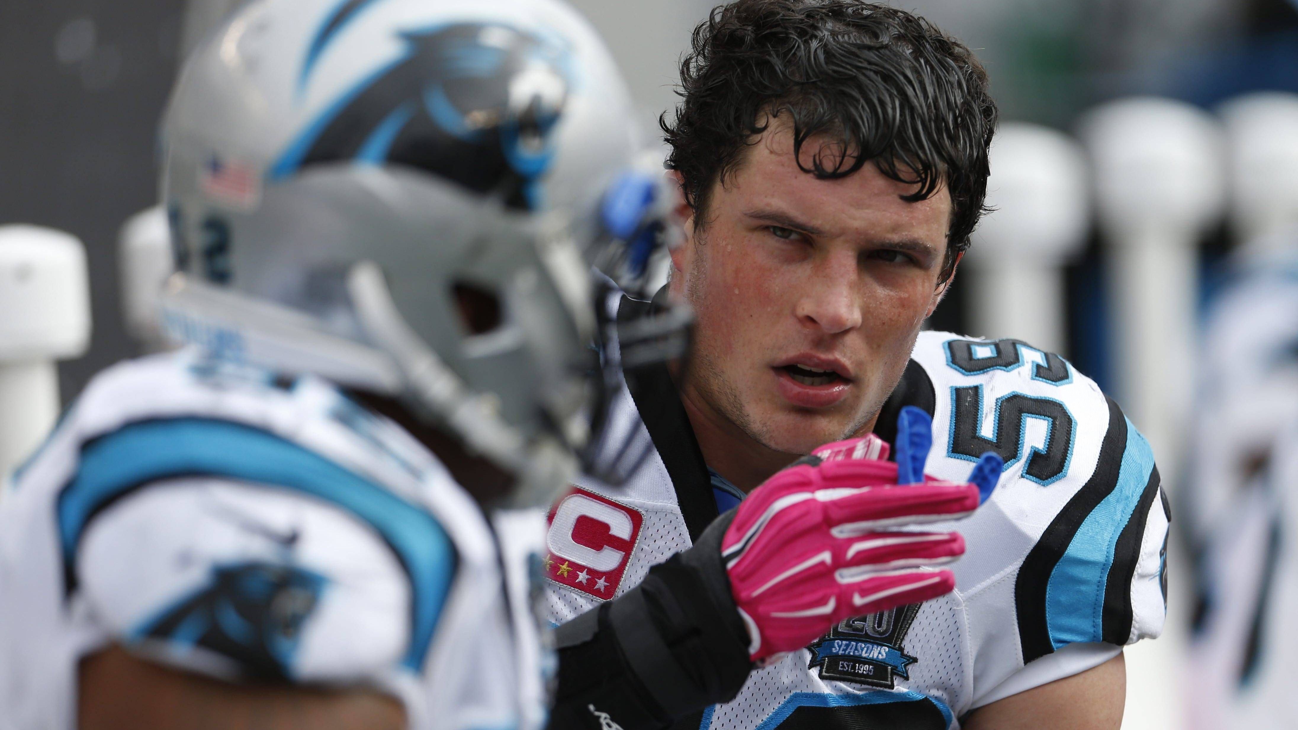 <strong>Luke Kuechly</strong><br>- Position: Linebacker<br>- Teams: Carolina Panthers (2012 - 2019)<br>- Größte Erfolge: 1x Defensive Player of the Year, Defensive Rookie of the Year, 5x First-team All-Pro, 2x Second-team All-Pro, 7x Pro Bowl, 2x Combined Tackles Leader