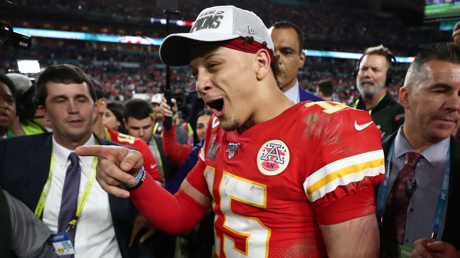 
                <strong>Patrick Mahomes' Gehalt 2031</strong><br>
                52.450.000 Dollar - Grundgehalt: 38.000.000 - Rosterbonus: 13.900.000 - Workout Bonus: 550.000
              