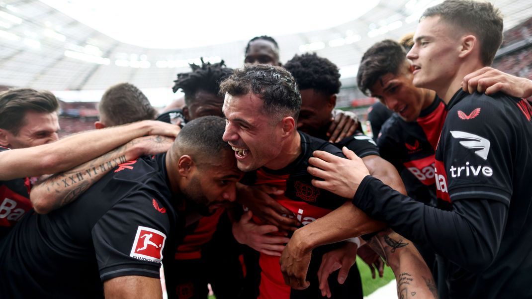 Die Serie des FC Bayern ist gebrochen: Bayer Leverkusen wird vorzeitig Deutscher Meister.
