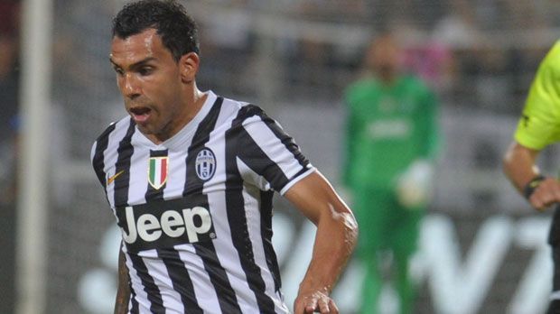 
                <strong>Juventus Turin - Heimtrikot</strong><br>
                Natürlich ist das neue Juventus-Trikot wieder schwarz-weiß gestreift. Die Streifen sind allerdings ähnlich dünn wie in den glorreichen 80er-Jahren. Ob Neuzugang Carlos Tevez die Erfolge von Platini, Zoff und Co wiederholen kann?
              