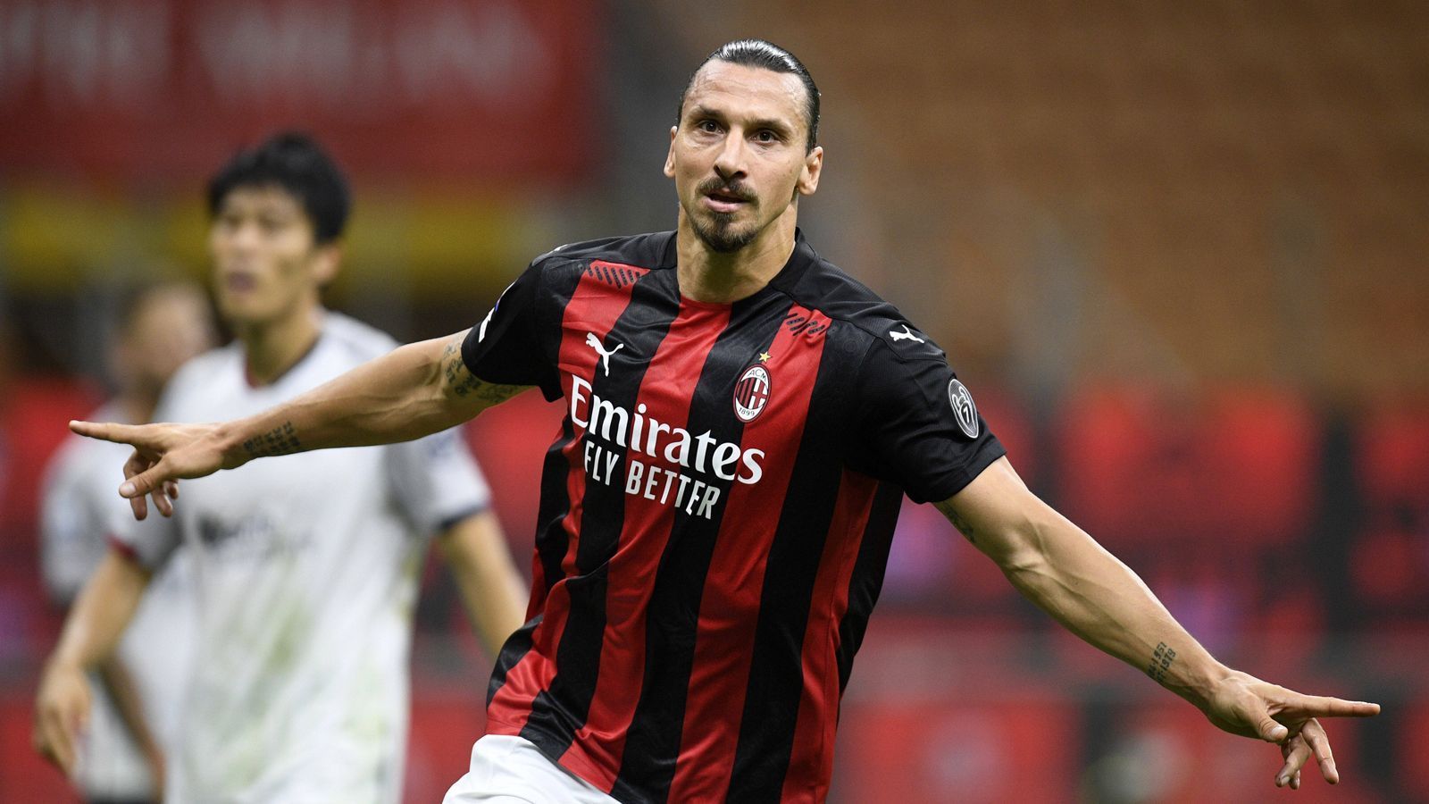 
                <strong>Platz 6: Zlatan Ibrahimovic</strong><br>
                Verein: Ac MailandAlter: 38 Jahre, 11 Monate und 18 Tage
              