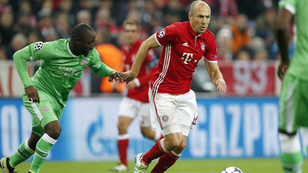 
                <strong>Arjen Robben</strong><br>
                Arjen Robben (bis 86. Minute): Der Niederländer schaltet in der 13. Minute bei einer Ecke blitzschnell, sieht den völlig freien Müller am kurzen Pfosten und bereitet so die Führung vor. Auch der Assist zum 3:1 geht an den starken Robben, der es in der Eindhoven-Abwehr immer wieder lichterloh brennen lässt. In der 84. Minute krönt er seinen Gala-Abend mit einem Kopfballtor. ran.de-Note: 1
              