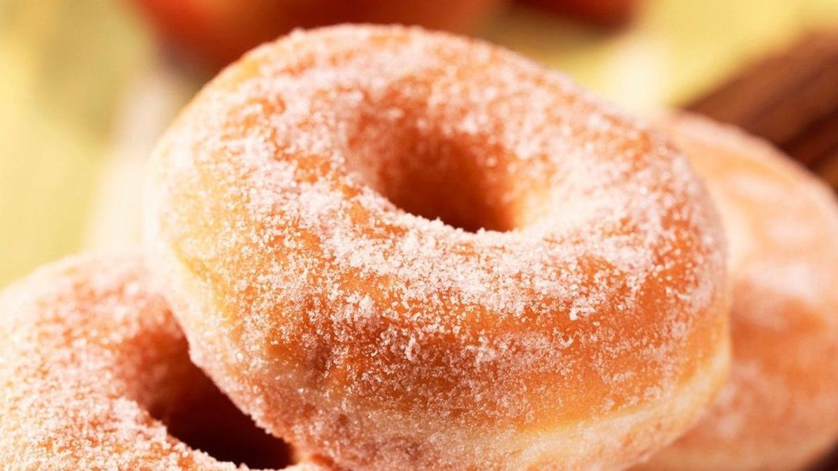 Enie backt: Rezept-Bild Apfel Donuts