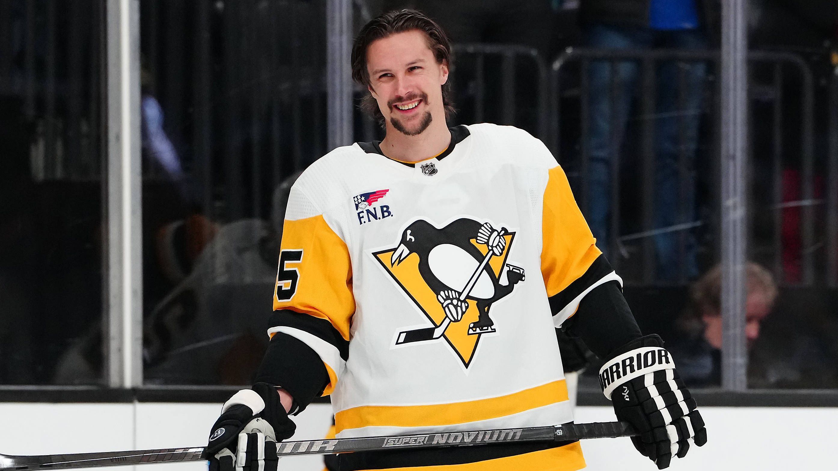 <strong>Platz 5: Erik Karlsson (Pittsburgh Penguins)</strong><br>• Jahresgehalt: 11,5 Millionen US-Dollar<br>• Dauer: 8 Jahre<br>• Gesamt: 92 Millionen US-Dollar<br>• Signing Bonus: 53 Millionen US-Dollar