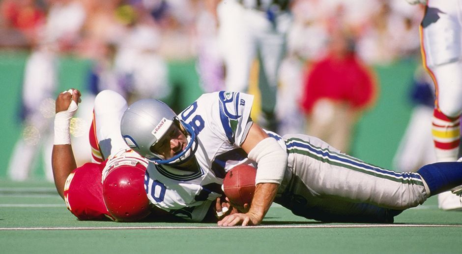 
                <strong>Platz 9 (geteilt): Steve Largent</strong><br>
                Wide Receiver100 Receiving TouchdownsAktiv: 1976 bis 1989 bei den Seattle Seahawks
              