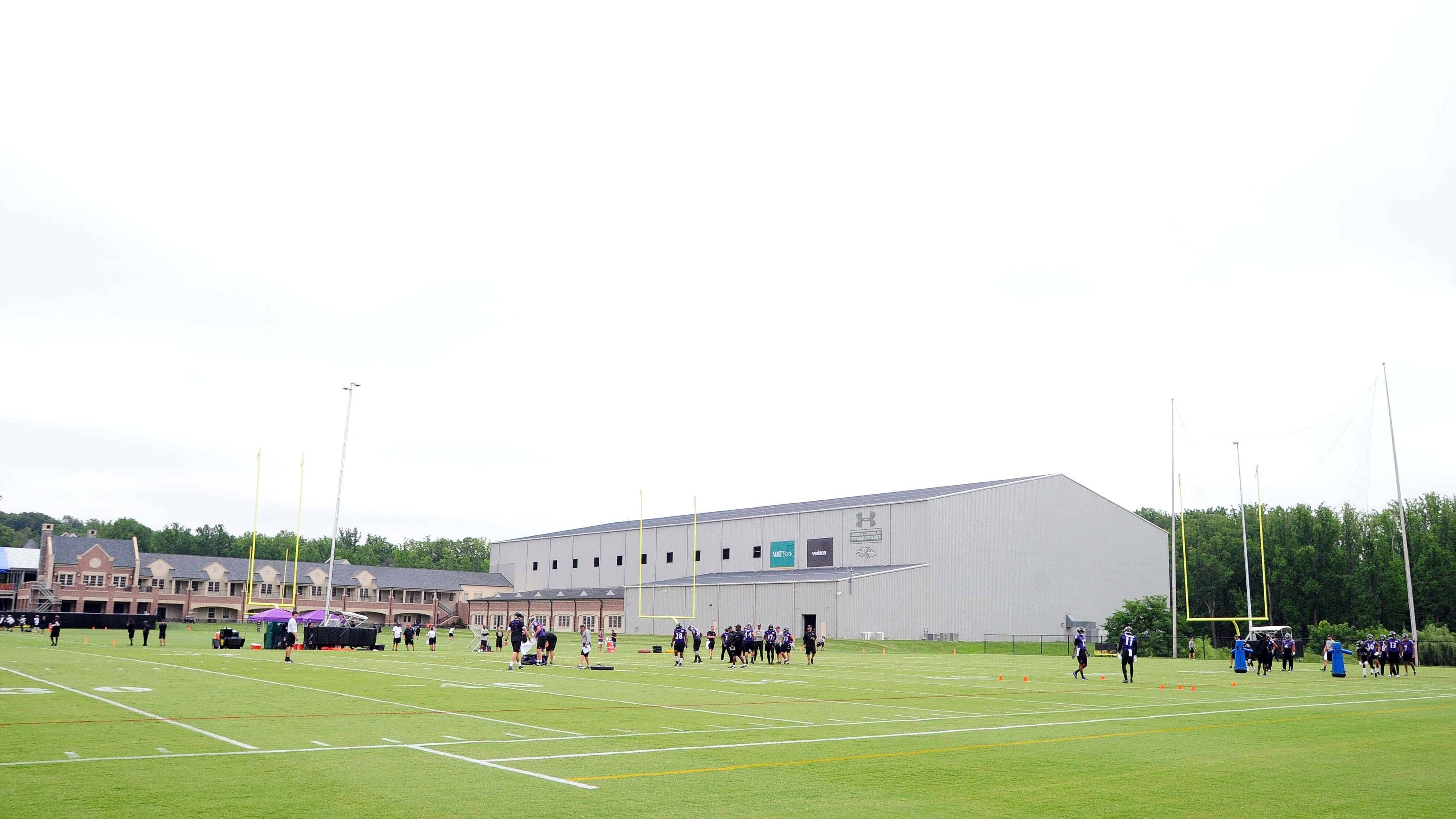 <strong>Baltimore Ravens</strong><br>Ravens Training Facility<br><em>Baukosten: 31 Millionen US-Dollar (2004)</em>