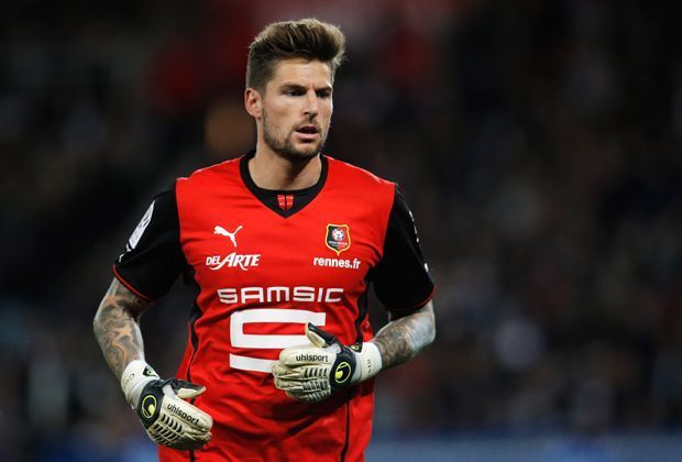 
                <strong>Benoit Costil (Stade Rennes)</strong><br>
                Der FC Stade Rennes hat mit Benoit Costil einen starken Rückhalt. Der 27-jährige Franzose absolvierte 39 Partien in der französischen Liga und blieb dabei gleich 15 Mal ohne Gegentreffer. In der Saison kassierte er insgesamt 42 Gegentore.
              