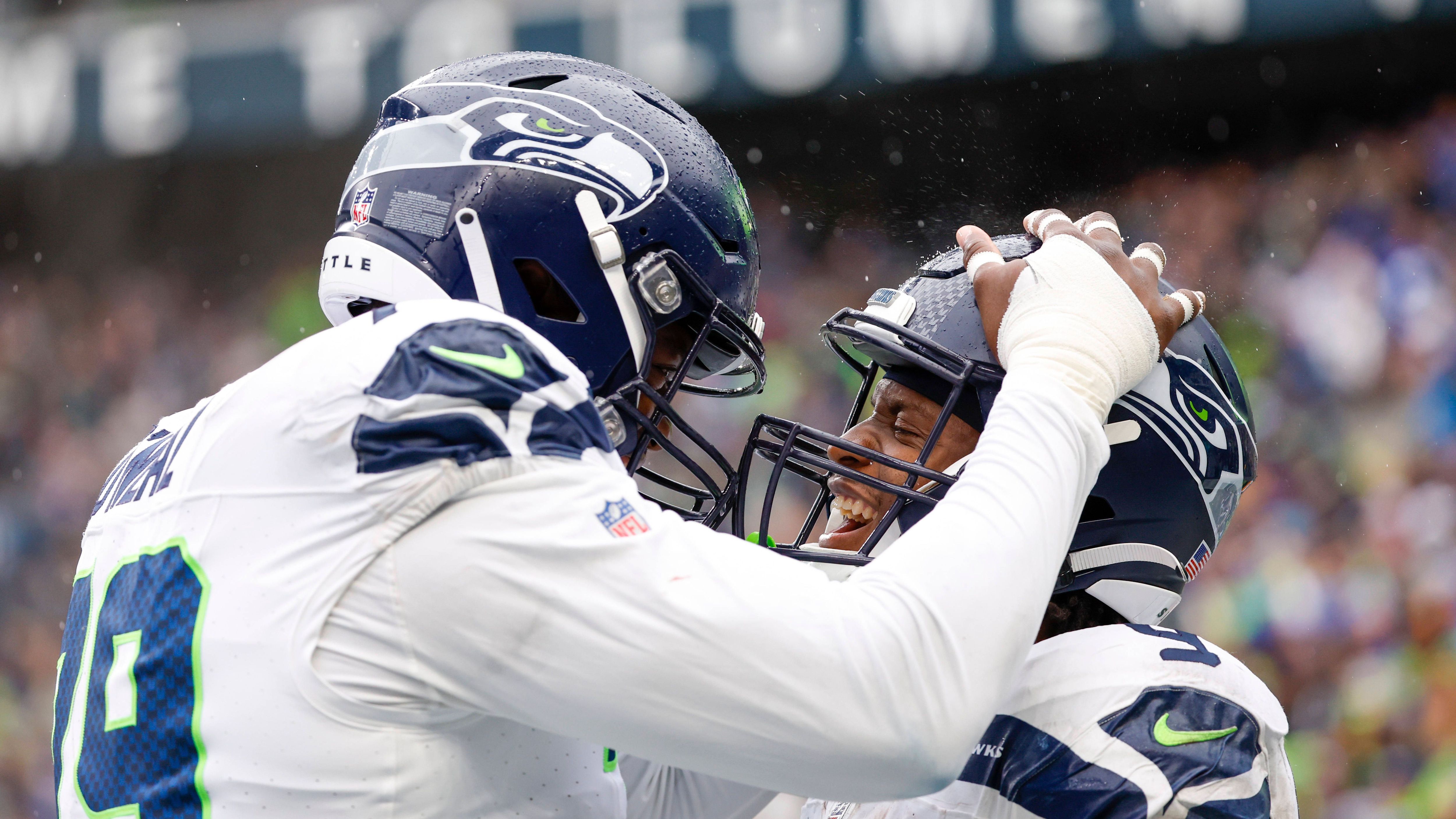 <strong>Seattle Seahawks: 12 Spieler</strong><br>Kenneth Walker III (9), D.K. Metcalf (8), Tyler Lockett (5), Jaxon Smith-Njigba (4), Jake Bobo (3), Colby Parkinson (2), Jordyn Brooks (1), Tre Brown (1), Zach Charbonnet (1), Will Dissly (1), Geno Smith (1), Devon Witherspoon (1)