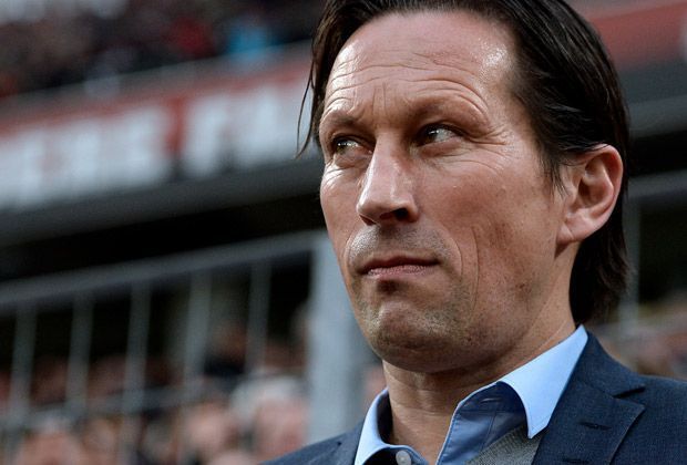 
                <strong>FLOP: Roger Schmidt</strong><br>
                "So könnte ich nicht Fußball spielen, wie Köln heute gespielt hat. Dann wäre ich kein Trainer", raunzt Roger Schmidt nach dem Derby Richtung Köln-Trainer Peter Stöger. Wir meinen: Ziemlich arrogant, Herr Schmidt. Und völlig fehl am Platz.
              