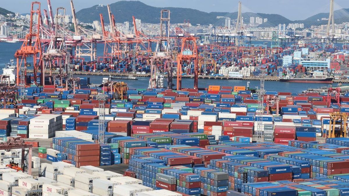 Hafen von Busan (Südkorea): Der Zolldeal zwischen Trump und Südkorea soll die Handelsbeziehungen stärken – und Milliarden-Investitionen in den USA ermöglichen.
