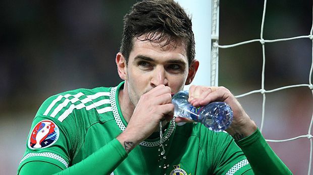 
                <strong>Kyle Lafferty</strong><br>
                Platz 3: Kyle Lafferty (Nordirland) - 7 Tore
              