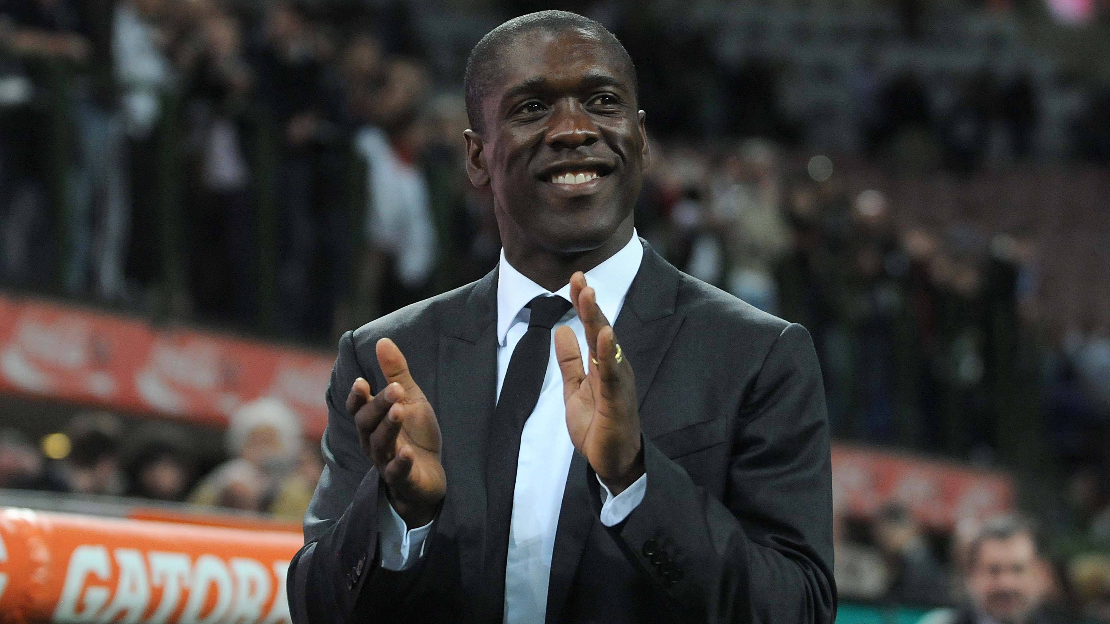 <strong>Clarence Seedorf</strong><br>Behutsam in die Trainerkarriere starten? Nicht so Clarence Seedorf. Seine erste Trainerstation war gleich der Posten bei der AC Mailand, den er im Januar 2014 antrat. Nach nur vier Monaten war jedoch Schluss. Es folgten Kurzzeit-Engagements in China und Spanien, zuletzt trainierte er zwischen 2018 und 2019 die kamerunische Nationalmannschaft.