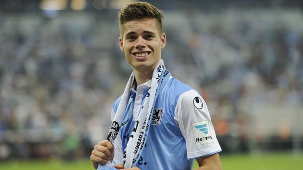 
                <strong>Mittelfeld: Julian Weigl</strong><br>
                Wechsel: 2015/16 für 2,5 Millionen Euro Ablöse zu Borussia DortmundAktueller Verein: Borussia Dortmund
              