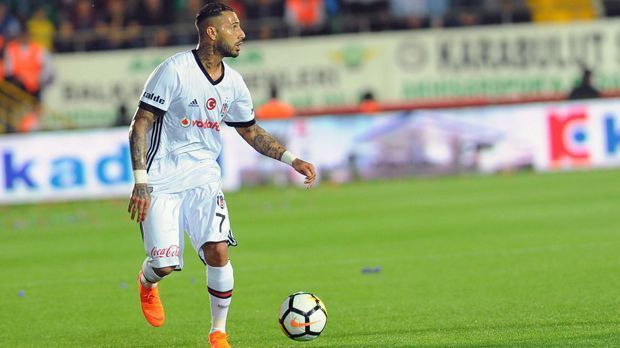 
                <strong>Platz 2 - Ricardo Quaresma (Besiktas Istanbul)</strong><br>
                Erfolgreiche Flanken: 100Liga-Spiele 2017/18: 26
              