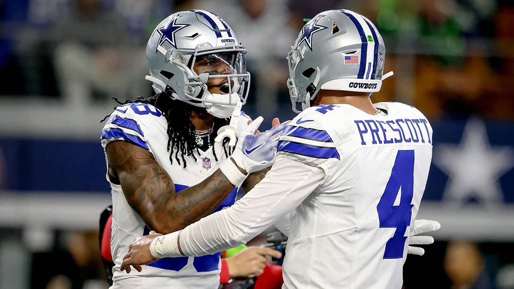 <strong>Diese Stars könnten 2025 Free Agent werden</strong><br>Während einige Quarterbacks und Wide Receiver in den vergangenen Monaten fette Deals unterschrieben, müssen die Cowboys-Stars CeeDee Lamb (li.) und Dak Prescott (re.) noch darauf warten. Damit sind sie aber in guter Gesellschaft. <em><strong>ran</strong></em> zeigt die Spieler, die nach aktuellem Stand 2025 Free Agents werden. (Stand: 15. August)