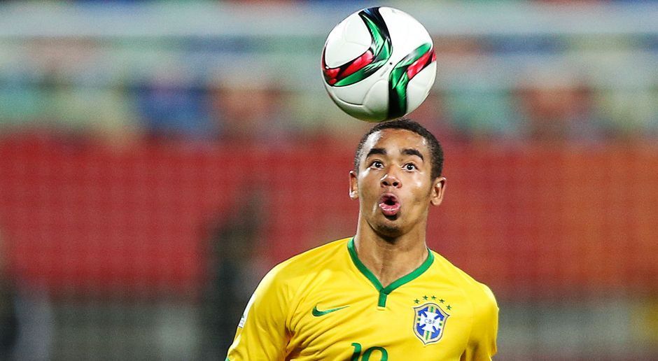 
                <strong>Gabriel Jesus</strong><br>
                Gabriel Jesus: Gehandelt als der "neue Neymar", gilt Jesus als großes Talent in Brasilien. Der 19-Jährige von Palmeiras Sao Paulo soll für die Top-Klubs FC Barcelona, Real Madrid, FC Bayern München, Manchester United und Paris Saint-Germain laut festgeschriebener Ablöse für 24 Millionen Euro zu haben sein - doch scheinbar gewinnt Manchester City das Rennen um den Youngster. "Gabriel Jesus wird zu mir zu Manchester City kommen", erklärte "Citizen"-Coach Pep Guardiola gegenüber der spanischen Zeitung "Sport". Wieder hat Barca das Nachsehen.
              