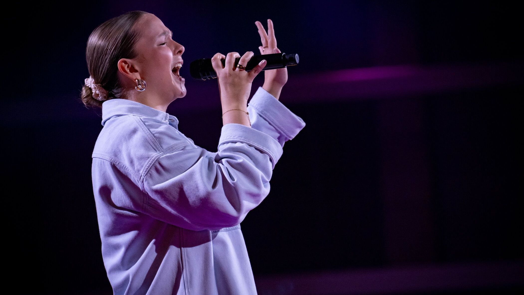 Leonie Herbertz (23) aus Köln singt "If I Ain't Got You" von Alicia Keys - "Ich studiere Musikpädagogik mit dem Hauptfach Gesang. Und ich will natürlich mindestens einen Buzzer."