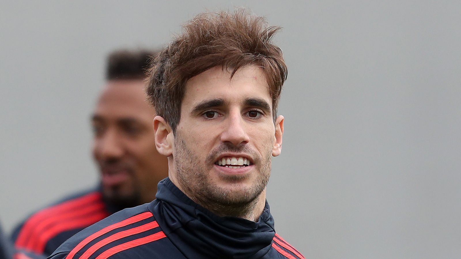 
                <strong>Javi Martinez</strong><br>
                Kommt in der 85. Minute für Thiago. Ohne Note.
              