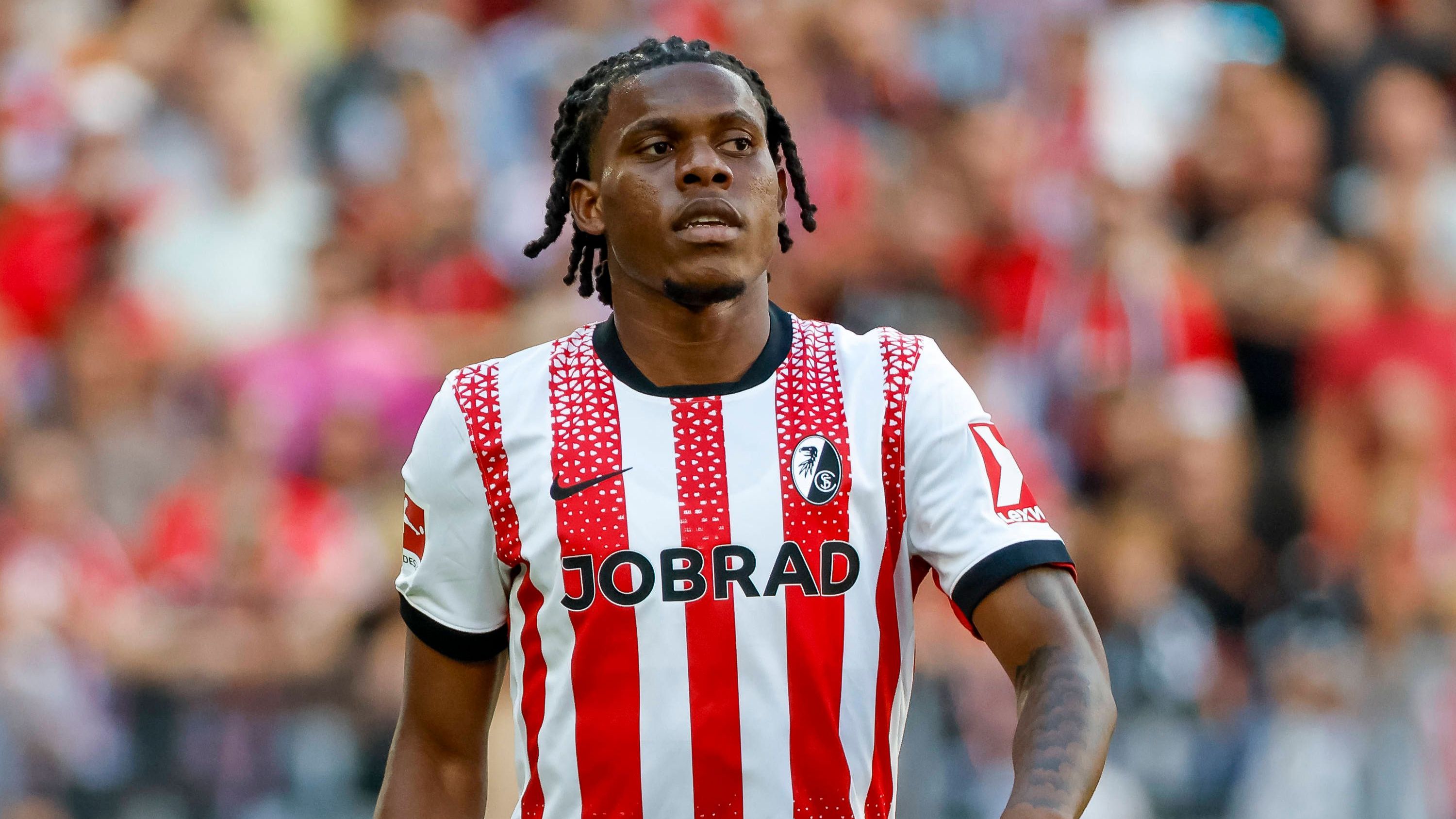 <strong>SC Freiburg</strong><br>Das Freiburger Talent Cyriaque Irie könnte für Burkina Faso an den Start gehen. Bisher stand der 8,5 Millionen Euro teure Neuzugang aber nur am 1. Spieltag auf dem Platz - danach bremste ihn eine Malaria-Infektion aus. Noch ist es also unsicher, ob er mit zum Afrika-Cup fahren wird.