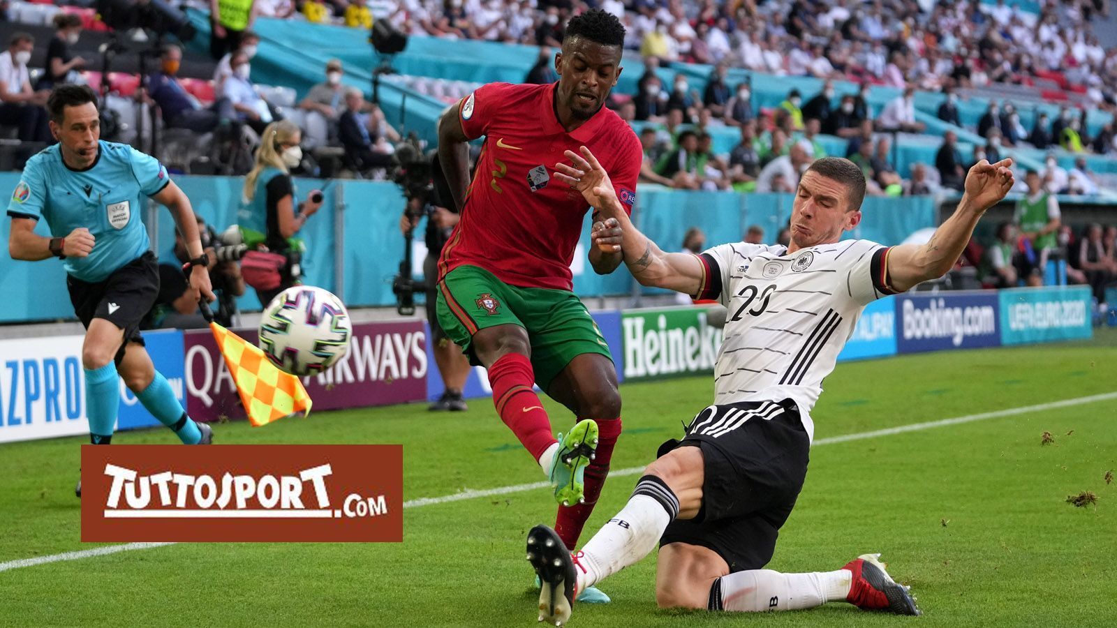 
                <strong>Tuttosport (Italien)</strong><br>
                "Ronaldo reicht nicht! Deutschland überrollt Portugal mit einem Super-Gosens."
              