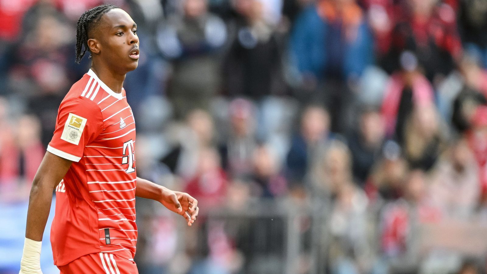 
                <strong>Mathys Tel</strong><br>
                Darf 20 Minuten vor dem Ende für Serge Gnabry in die Partie. Wie immer hochengagiert, wenn er ran darf. Belohnt sich mit seinem Treffer zum 5:0 selbst. ran-Note: 2
              