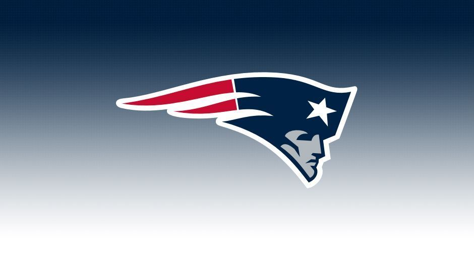 
                <strong>Platz 1: New England Patriots – Gesamtbewertung 93</strong><br>
                88 Defensive – 92 Offensive
              