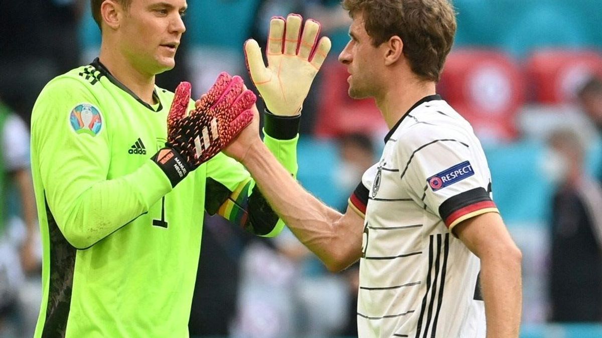 DFB-Team: Neuer und Müller in der Startelf