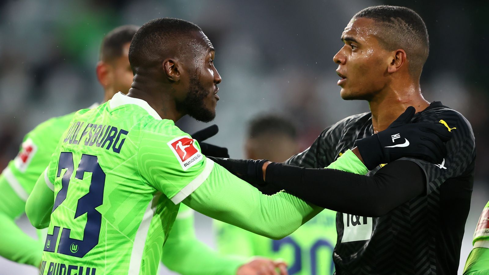 
                <strong>Manuel Akanji</strong><br>
                Beim 0:1 durch Weghorst stand der Verteidiger nicht gut und konnte den Stürmer nicht daran hindern, das Tor zu erzielen. Ging mehrfach zu Boden, musste einiges einstecken. Akanji zeigte insgesamt aber eine ordentliche Leistung. ran-Note: 3
              