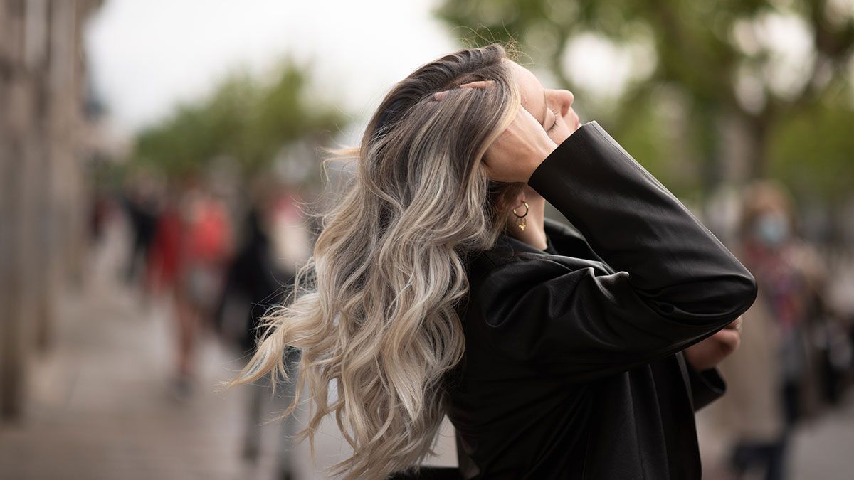 Grey Blending - der Hair-Trend 2022