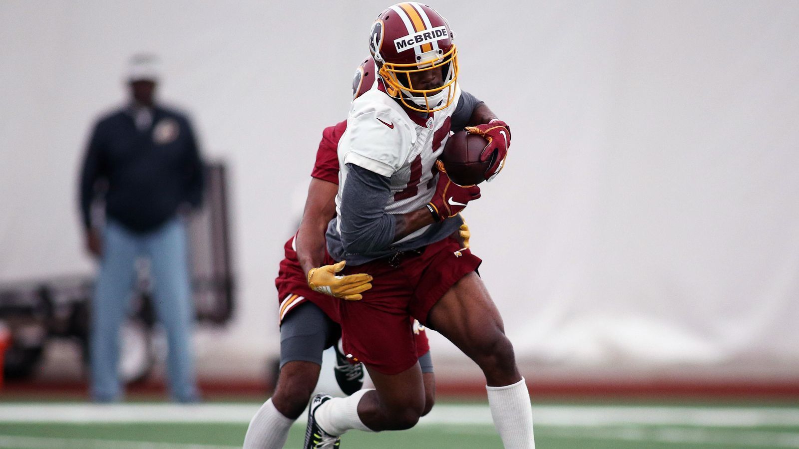 
                <strong>Pick 16: Tre McBride (Los Angeles Wildcats - gedraftet von den DC Defenders)</strong><br>
                Position: Wide ReceiverCollege: William & MarySpielte in der NFL für: Tennessee Titans, Chicago Bears, New York Jets, Washington Redskins, Jacksonville JaguarsWechselte im Trade mit Rashad Ross zu den Wildcats
              