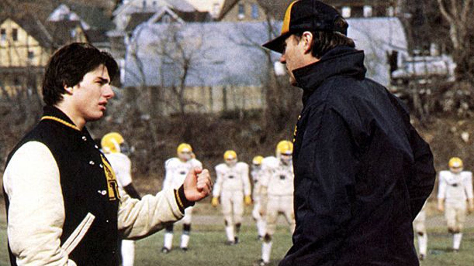 <strong>Der richtige Dreh (1983)</strong><br>
                Der hochtalentierte Stefen "Stef" Djordjevic (Tom Cruise) träumt davon, sich über ein Football-Stipendium einen Platz auf einem renommierten College zu ergattern. Doch im entscheidenden Saisonspiel verspielt sein Team in den letzten Sekunden eine Führung und verliert. In der Kabine legt sich Djordjevic mit dem Coach an - und zieht den Kürzeren.
