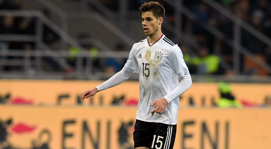 
                <strong>Julian Weigl (Deutschland)</strong><br>
                Nachdem Dortmunds Sechser Julian Weigl schon im Jahr 2017 wegen Verletzungen nur auf einen Länderspiel-Einsatz kam, fehlt der 22-Jährige im ersten Löw-Aufgebot des Jahres 2018. Dabei gehört der defensive Mittelfeldspieler schon seit September wieder zum Stammpersonal des BVB. So aber muss der ehemalige 1860-Profi wohl noch weiter auf sein sechstes Länderspiel warten - und um die WM-Teilnahme zittern. Vor der WM-Endrunde gibt es nämlich nur noch ein Testspiel gegen Österreich, bevor es für den DFB-Tross nach Russland geht.
              