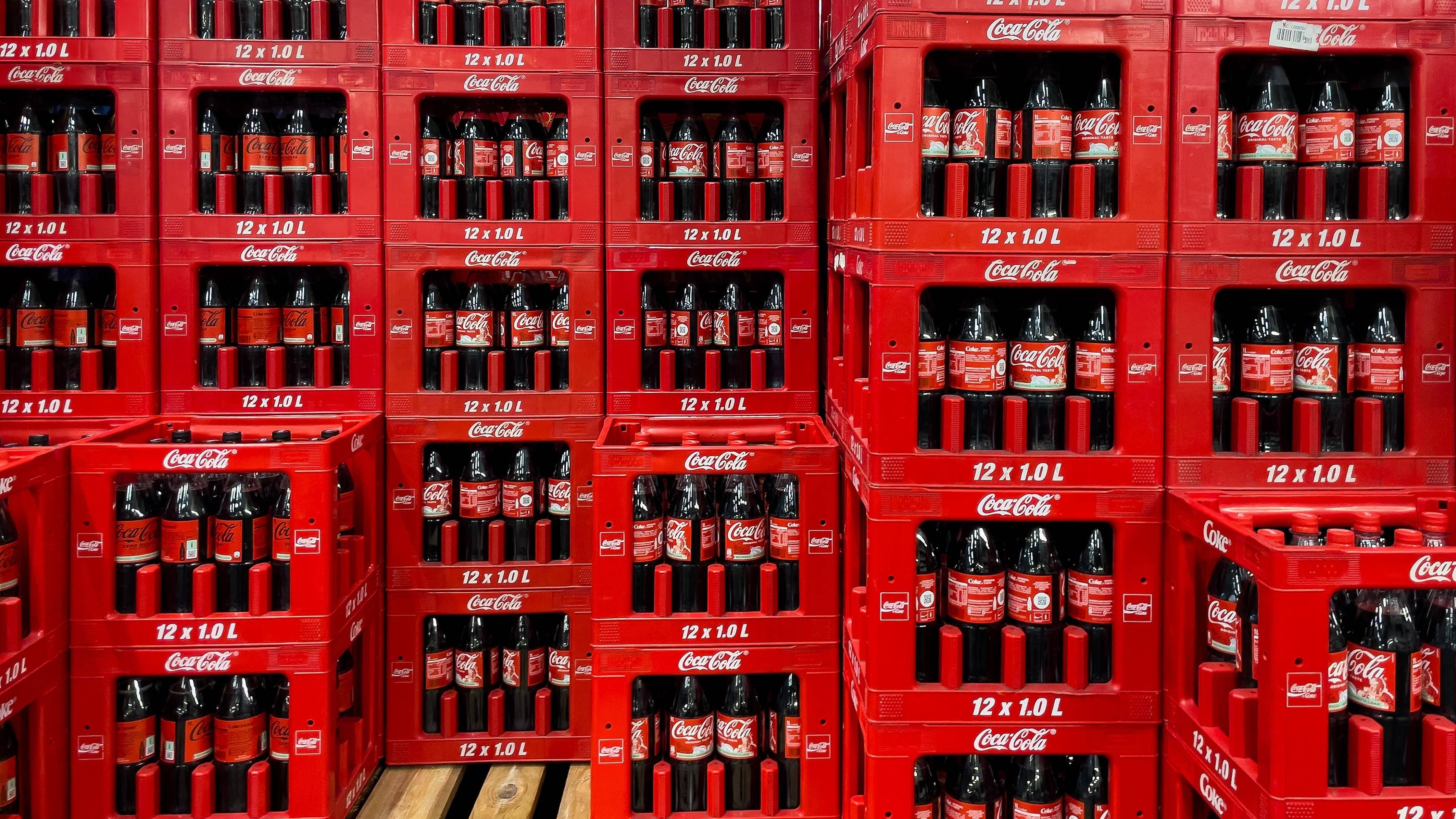 <strong>Softgetränke:</strong><br>0,5 Liter kosten 6,50€, 1 Liter kostet 12,50€