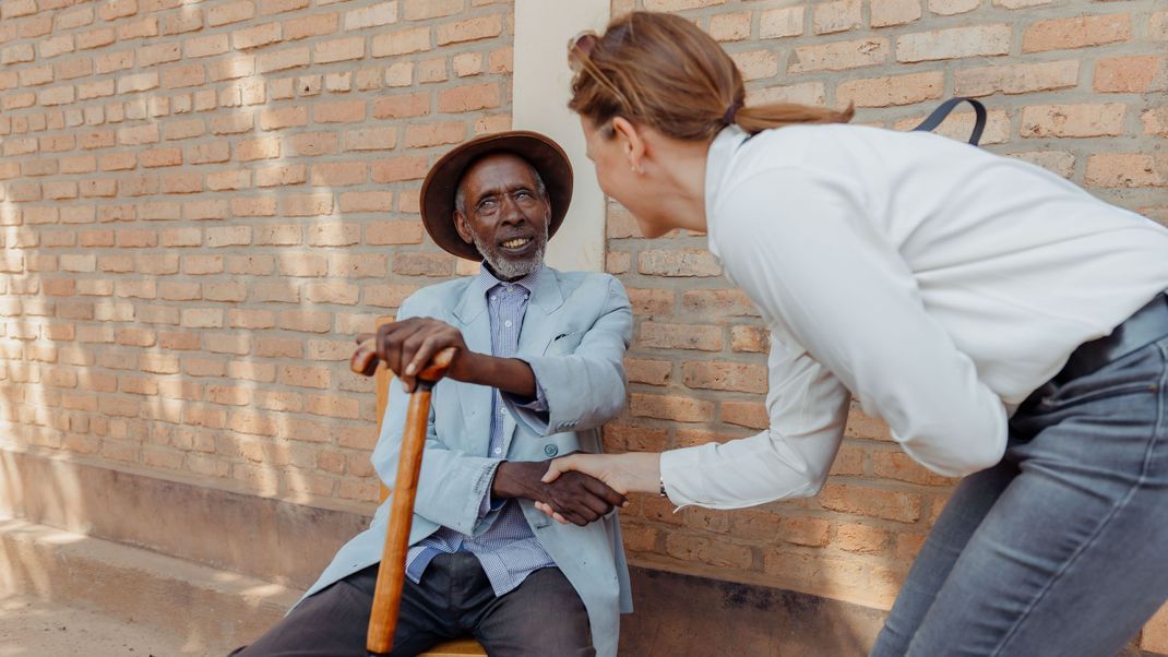 In Ruanda lernte Barbara Scherle den 78-jährigen Nengeri Mpumuruo kennen.