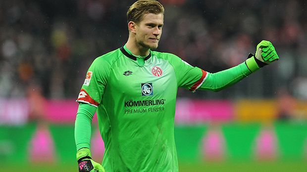 
                <strong>Loris Karius (1. FSV Mainz 05)</strong><br>
                Loris Karius (1. FSV Mainz 05): Auch der Mainzer Keeper ist langfristig eine Option für die Nationalmannschaft. Wie sein Bundesliga-Konkurrent Timo Horn durchlief auch er die Jugend-Teams des DFB - häufig aber nur als Ersatz für den Kölner. Vielleicht schafft er es irgendwann, Köpke von sich zu überzeugen?
              