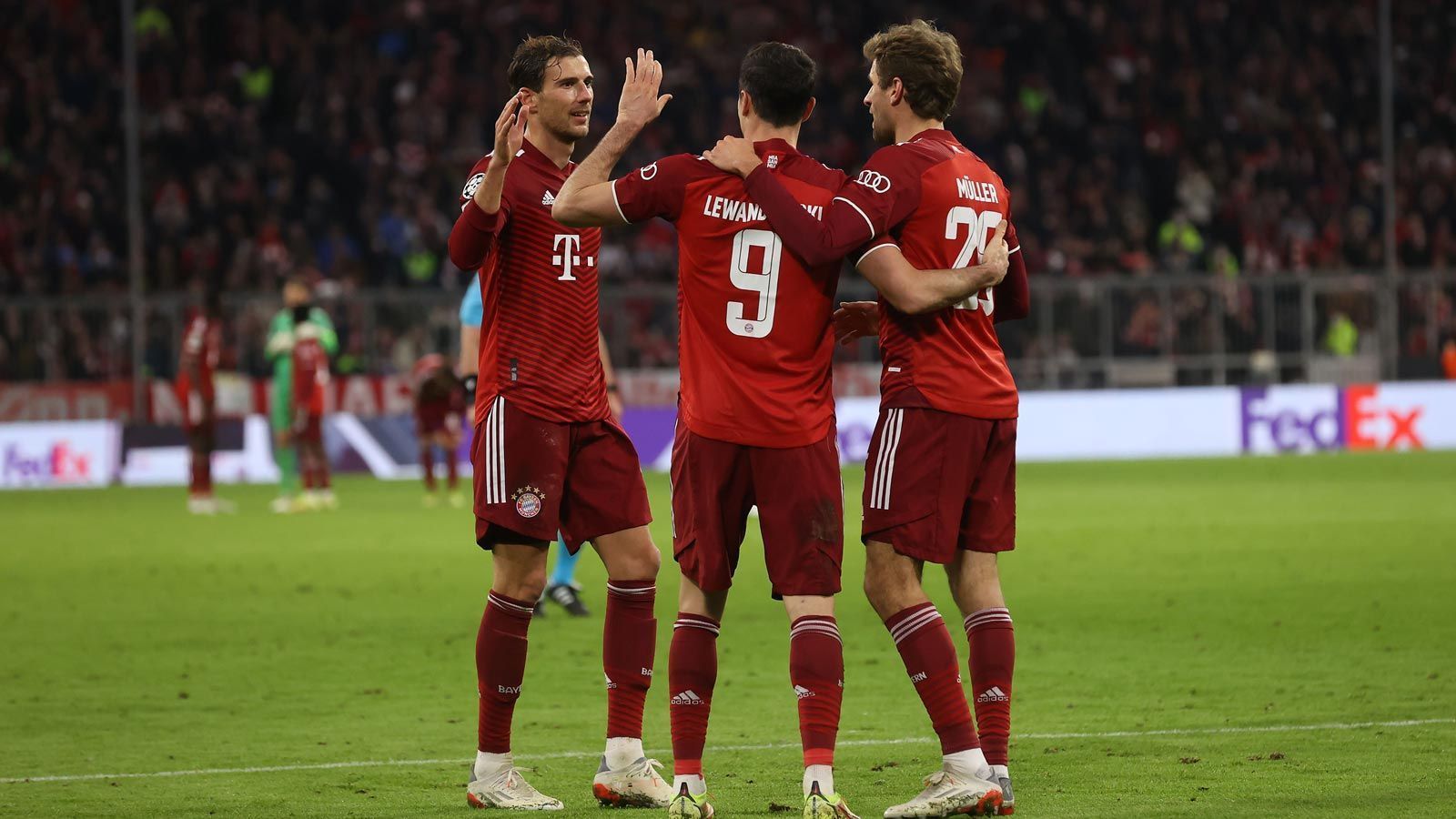 
                <strong>2. Platz: FC Bayern München</strong><br>
                Tore im Europapokal: 768 in 366 Spielen (218 Siege)
              