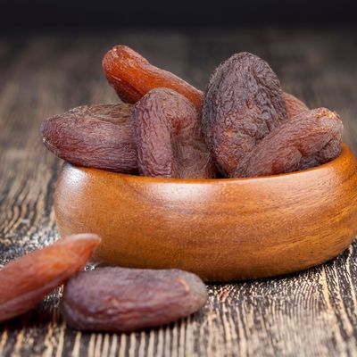 dark dried apricots of large size