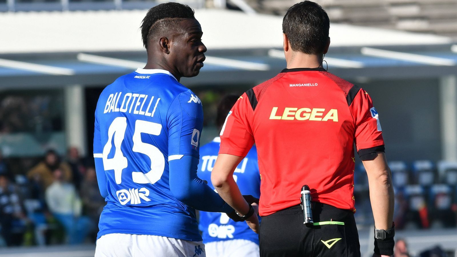 
                <strong>Platz 4 - Mario Balotelli</strong><br>
                Platzverweise in der zurückliegenden Dekade: 10Vereine: Brescia, Olympique Marseille, OGC Nizza, FC Liverpool, AC Mailand, Inter Mailand, Spiele: 306
              