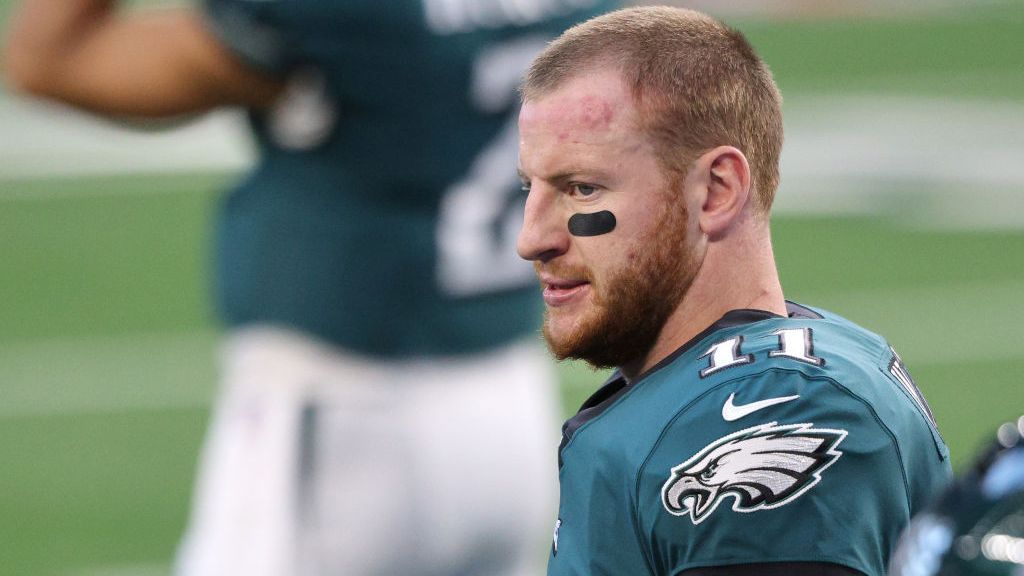 
                <strong>Dead Cap der NFL-Teams 2021</strong><br>
                Mit Carson Wentz fand kürzlich der nächste Blockbuster-Trade in der Liga statt. Der Quarterback der Philadelphia Eagles wird zu den Indianapolis Colts getradet. Das kostet die Eagles jedoch eine Stange Geld, obwohl Wentz gar nicht mehr in Pennsylvania spielt. ran.de zeigt, wie viel Geld den Franchises 2021 als sogenanntes Dead Cap Money verloren geht und welcher verlorene Sohn jeweils am meisten Kohle kostet. Mit den Eagles an der Spitze, noch vor einem anderen Team, das seinen Quarterback verschifft hat.(Angaben in US-Dollar, Quelle: overthecap.com, spotrac.com, Stand: 19. Februar 2021)
              